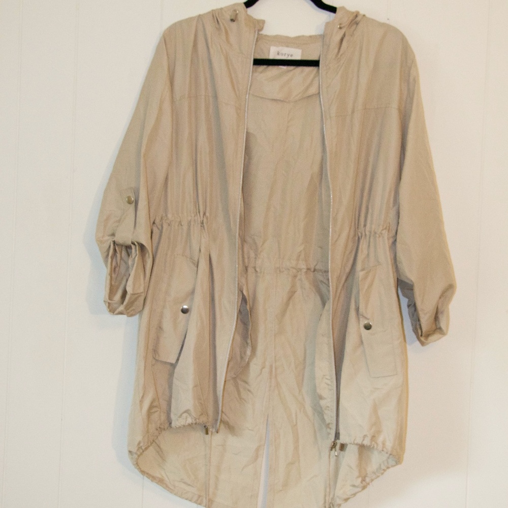 Cream Anorak light weight wind jacket